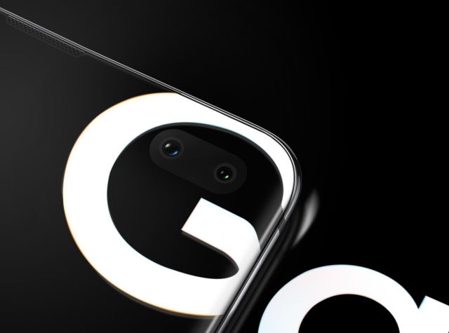 Samsung Galaxy S10+ camera close up